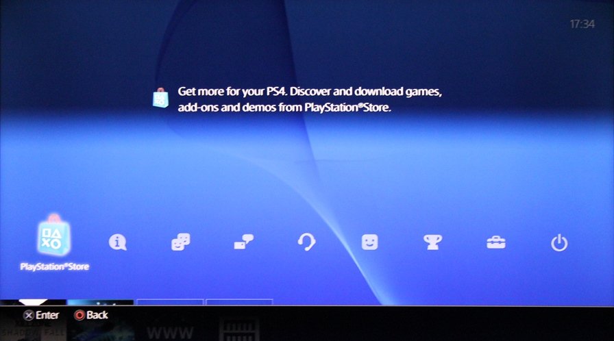 Со вторым рядом иконок все еще проще: PS Store, список друзей, сообщения, чат, настройки профиля, трофеи, настройки консоли и выключение системы.