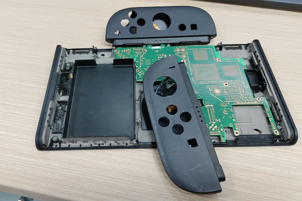 В сети появились фото и рендеры возможного прототипа наследницы Nintendo Switch — изображение 2