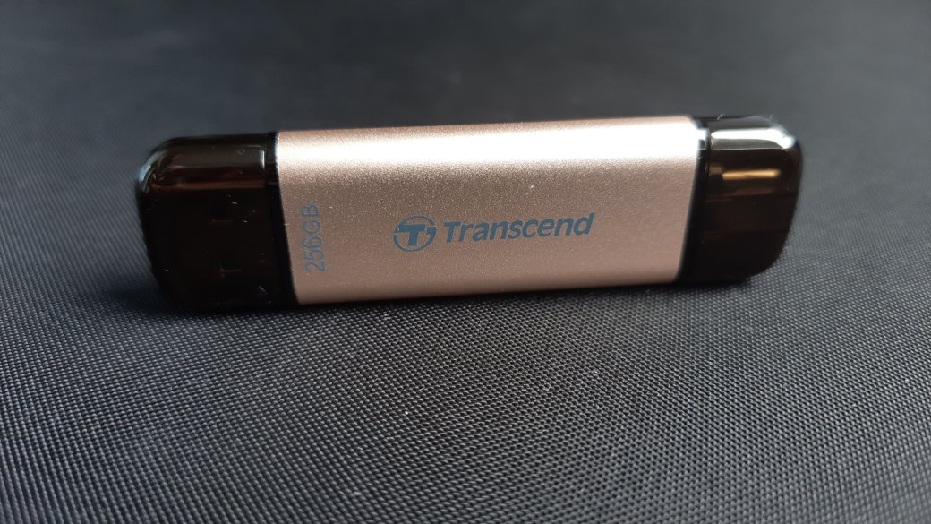 Обзор Transcend JetFlash 930С. Быстрая флешка с алюминиевым корпусом и двумя интерфейсами — фото 4