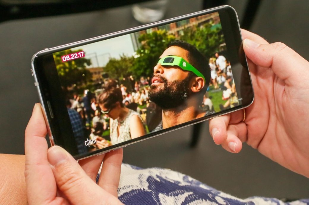 LG представила флагман V30. И теперь смартфоны точно все одинаковые — изображение 3