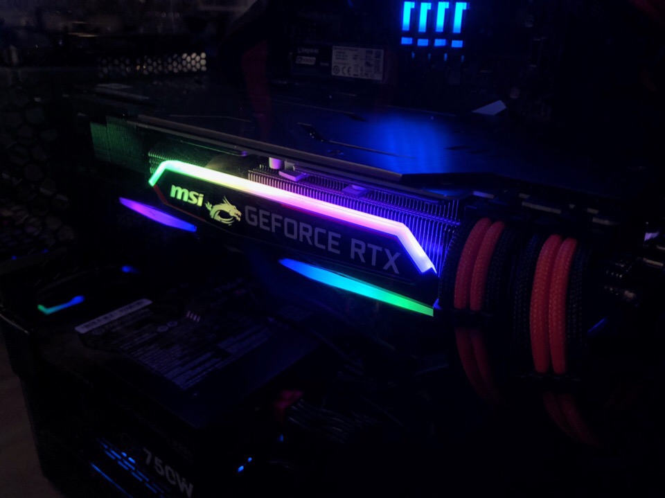 Фото: посмотрите на новые видеокарты и материнские платы MSI с RGB-подсведкой — фото 1