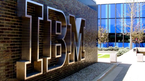 IBM может заменить почти 8 тысяч сотрудников с помощью ИИ