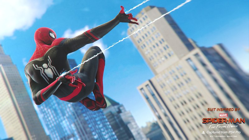 В честь выхода «Вдали от дома» в Spider-Man для PS4 добавили пару новых костюмов — изображение 2