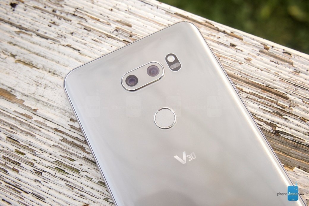 LG представила флагман V30. И теперь смартфоны точно все одинаковые — изображение 5