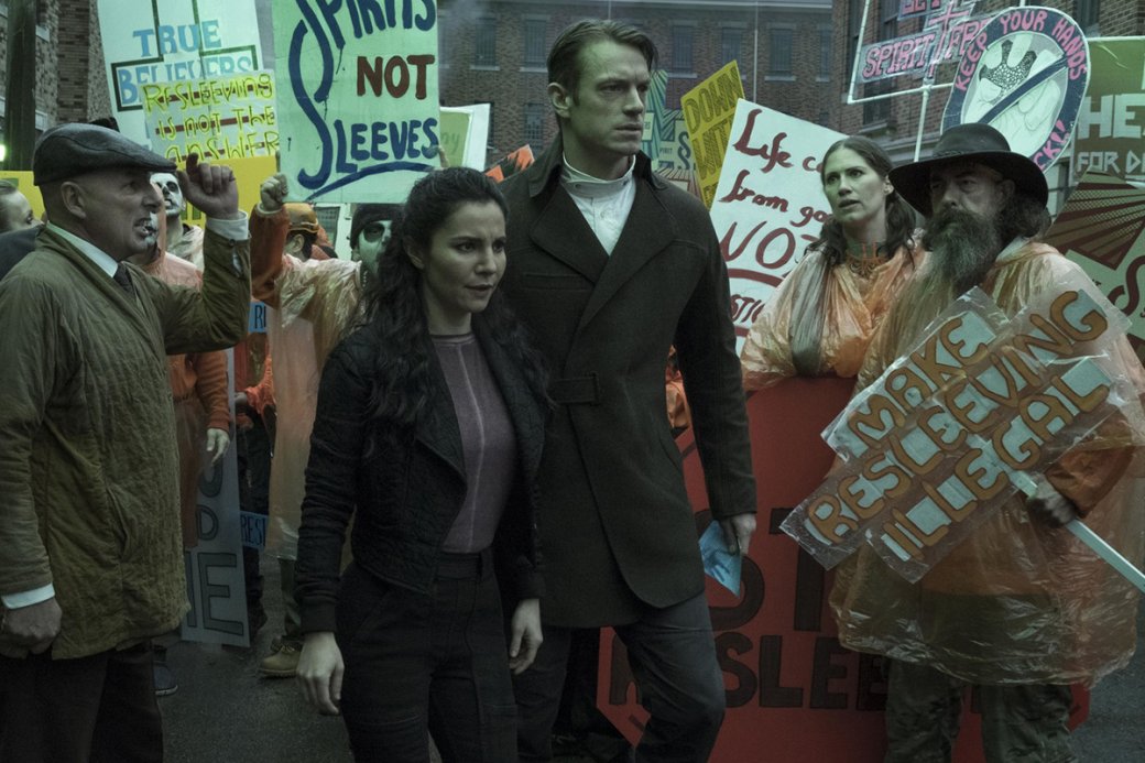 После показа второго сезона Netflix отказался от съёмок третьего сезона

Источник: Netflix