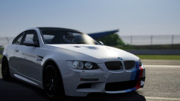Реалистичный гоночный симулятор Assetto Corsa отложили до июня — фото 1