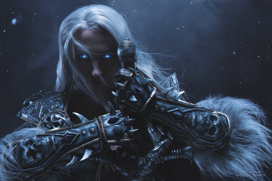 Россиянка показала эпичный косплей на Короля-лича из World of Warcraft с Фростморном — изображение 7
