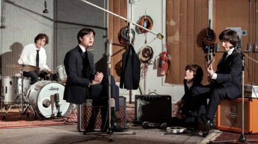 Появились первые кадры байопика о менеджере The Beatles с ливерпульской четвёркой