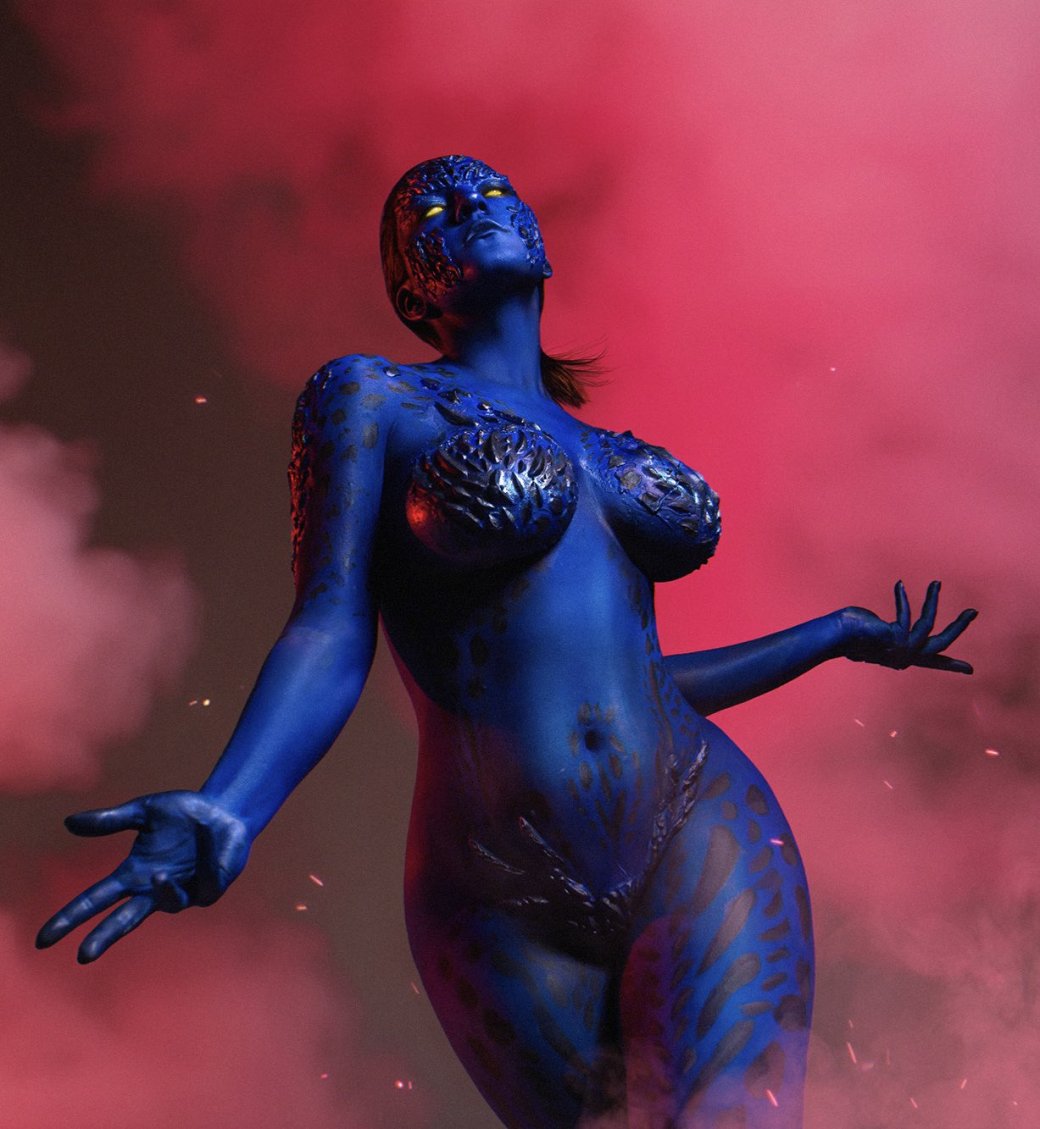 Галерея Косплеер повторила образ сногсшибательной Мистик из фильмов «Люди Икс» - 4 фото