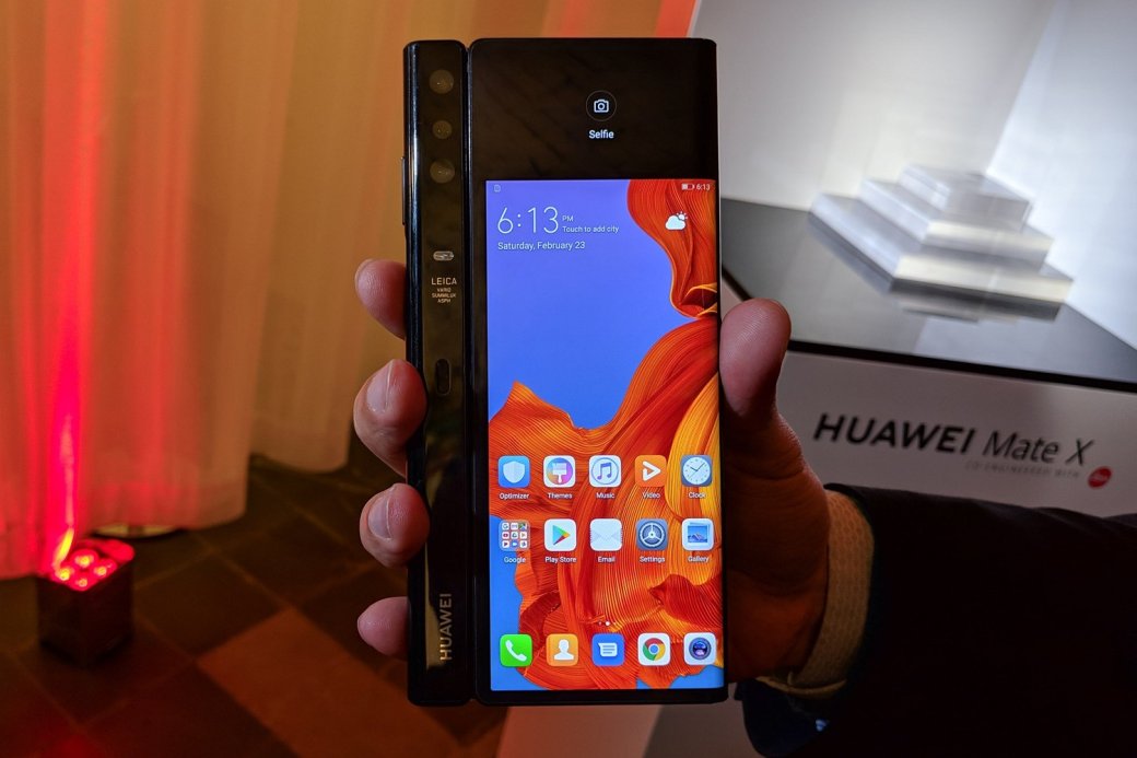 Выход складного флагмана Huawei Mate X перенесли с июня на сентябрь — фото 1
