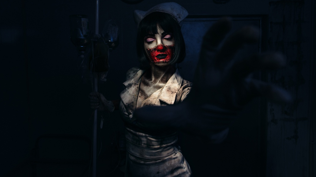 Жуткий косплей медсестры из Silent Hill 3 на Хэллоуин — фото 1