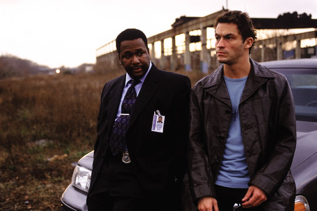Кадр из сериала «Прослушка» (The Wire)

Источник: HBO