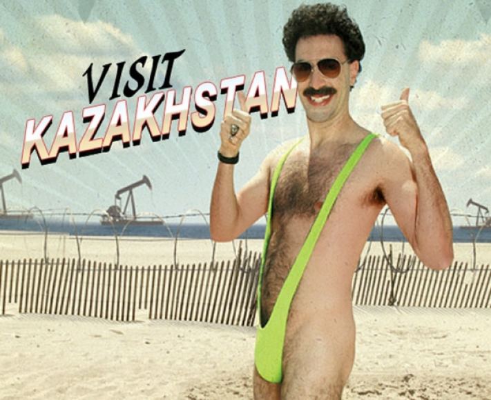 Никаких манкини! В Казахстане арестовали шестерых чехов в «купальниках Бората» — фото 1