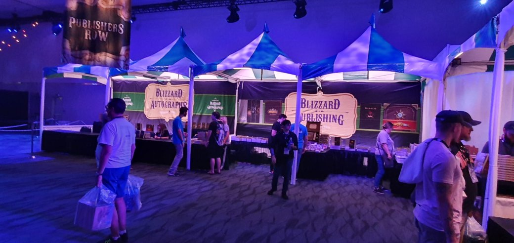 На BlizzCon в этом году развернулась настоящая Ярмарка Новолуния из World of Warcraft — фото 6