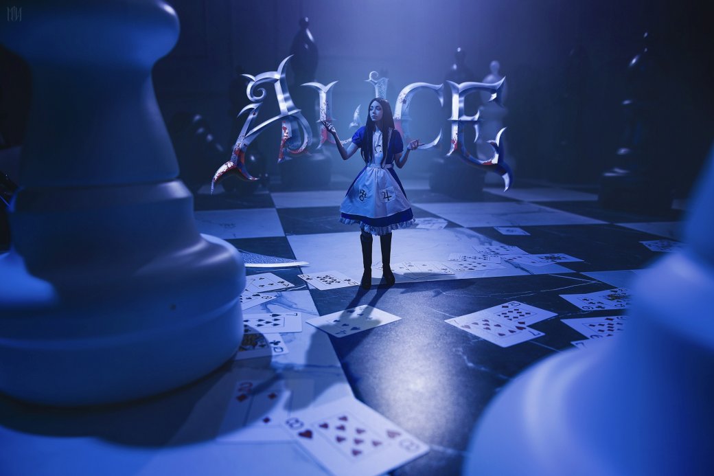 Модель сделала чарующий косплей Алисы из игры American McGeeʼs Alice — изображение 5