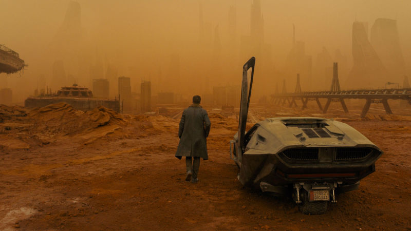 30 главных фильмов 2017: «Бегущий по лезвию 2049» — хороший сиквел, испорченный фанбойством — фото 3