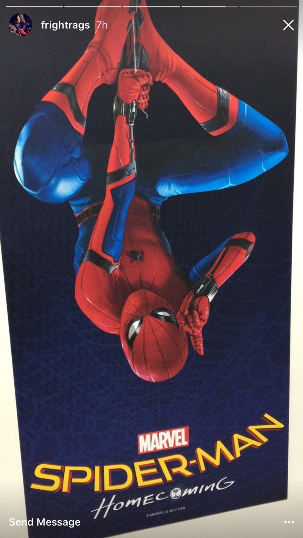 Галерея Первый постер нового «Человека-паука» показали на выставке моды - 1 фото