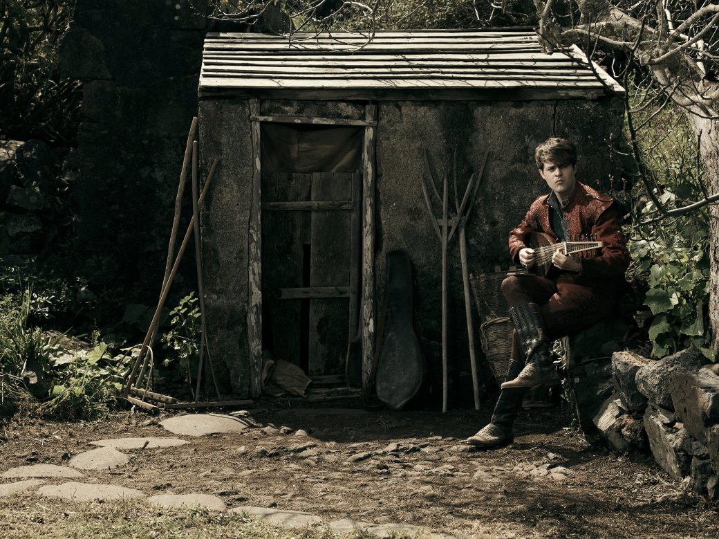 Создатели «Ведьмака» от Netflix показали идеальную фотосессию Лютика — фото 10