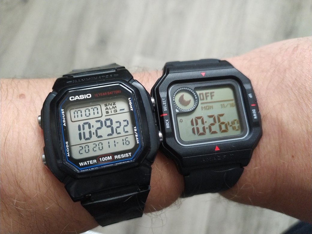 Обзор Amazfit Neo: бюджетный долгоиграющий фитнес-трекер в корпусе ретро-часов — фото 3