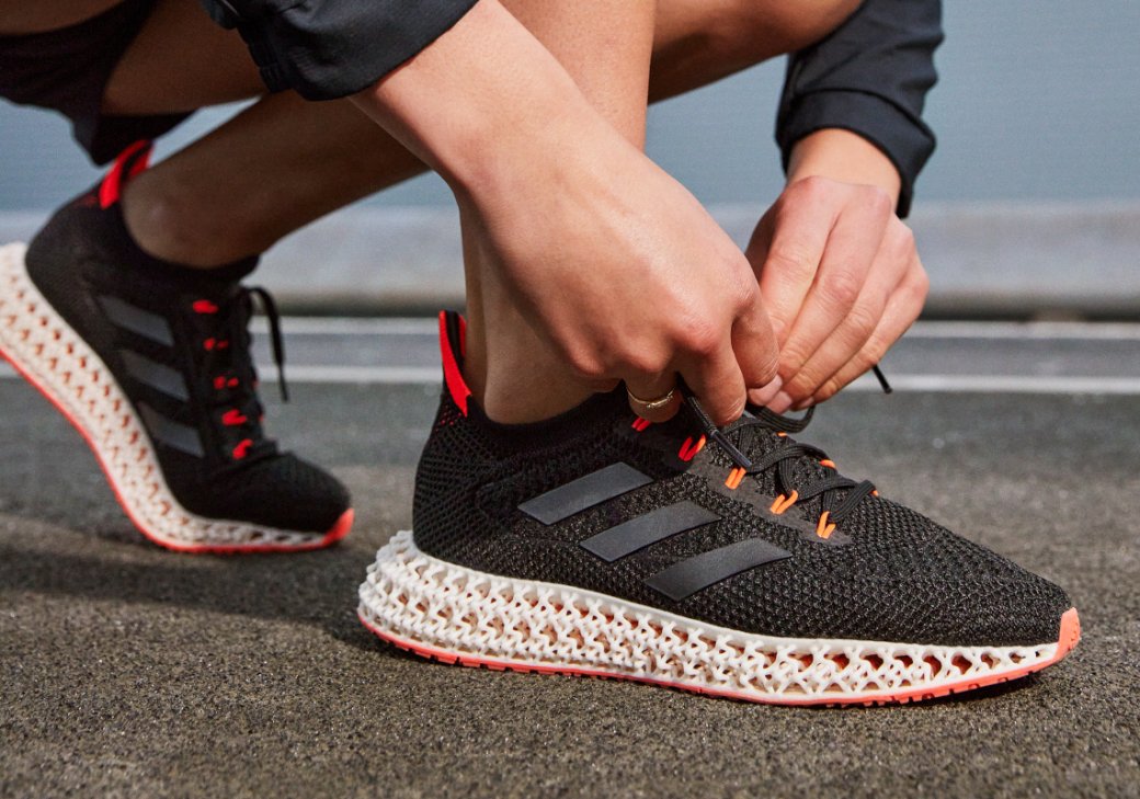 Adidas представил инновационные кроссовки с напечатанной на 3D-принтере подошвой — фото 2