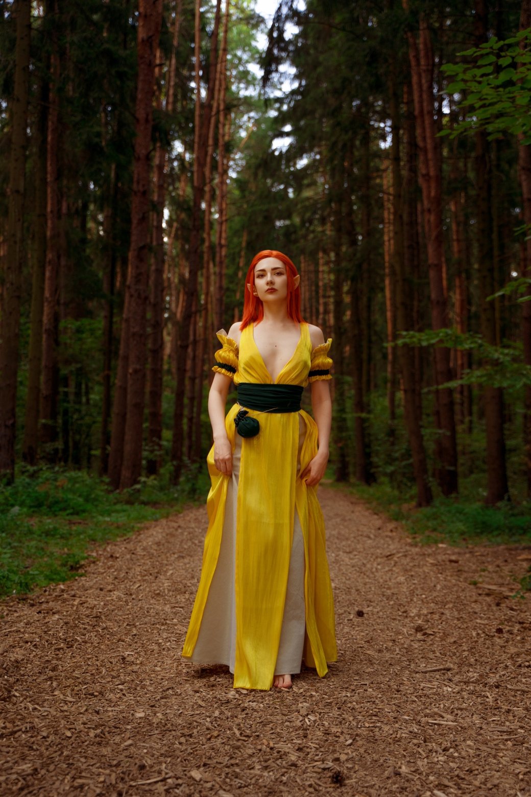 Галерея Модель предстала в лучезарном образе чародейки Иды Эмеан из «Ведьмака 3» - 8 фото