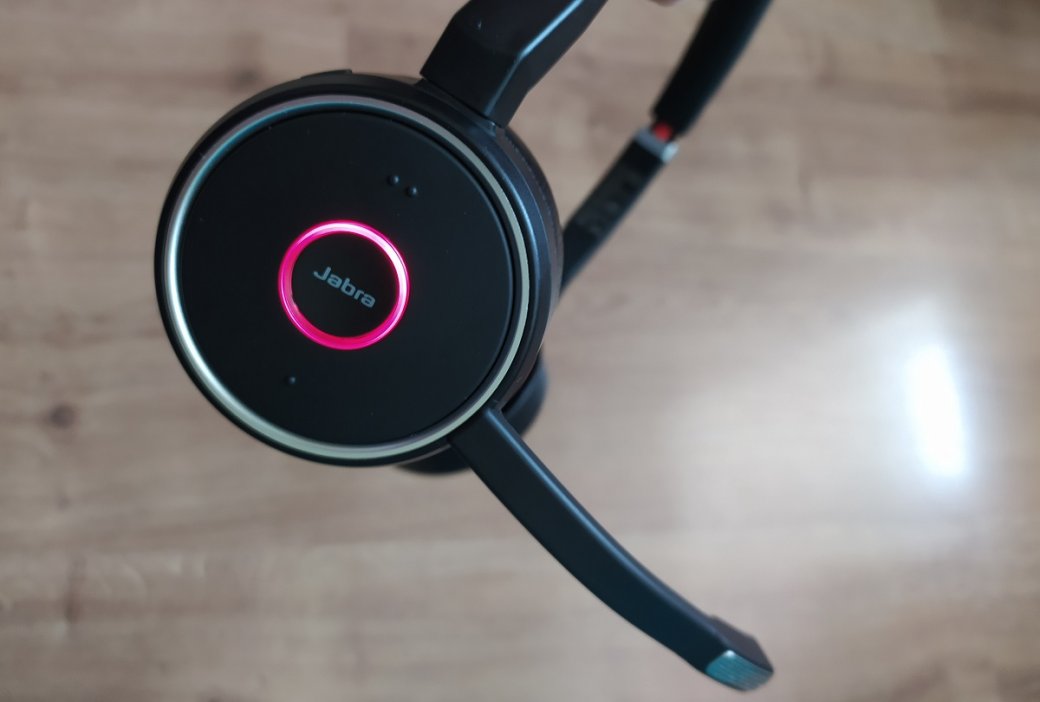 Обзор Jabra Evolve 75: беспроводные наушники для удаленной работы, офиса, игр, кино и музыки — фото 7