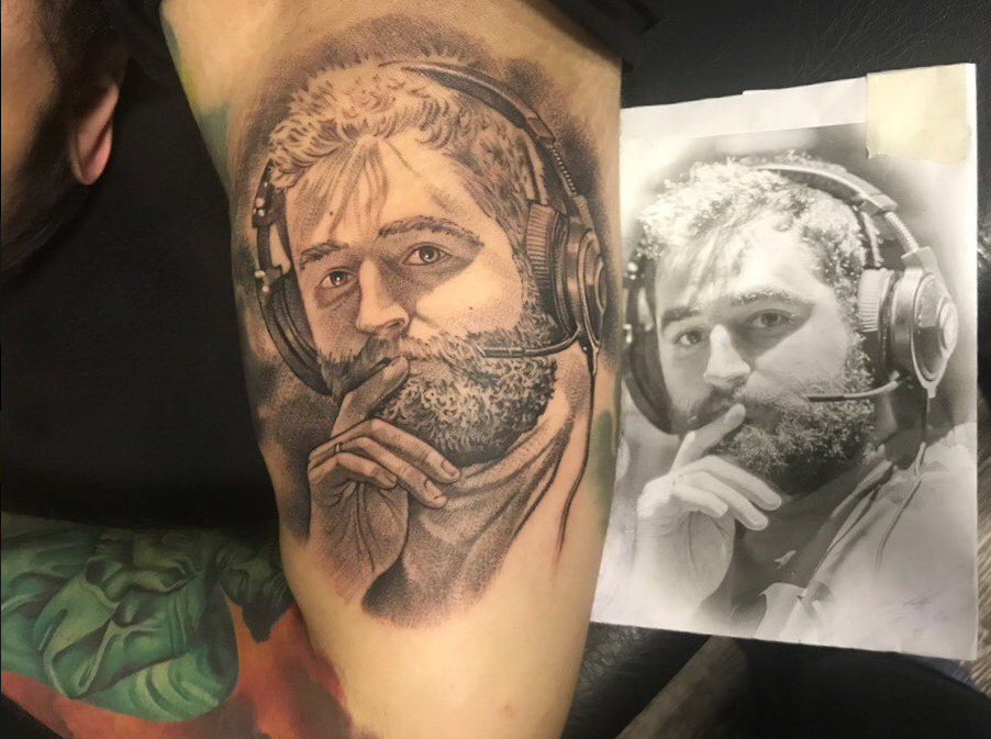 Галерея Поклонник бразильского игрока в CS:GO набил татуировку с его портретом - 2 фото