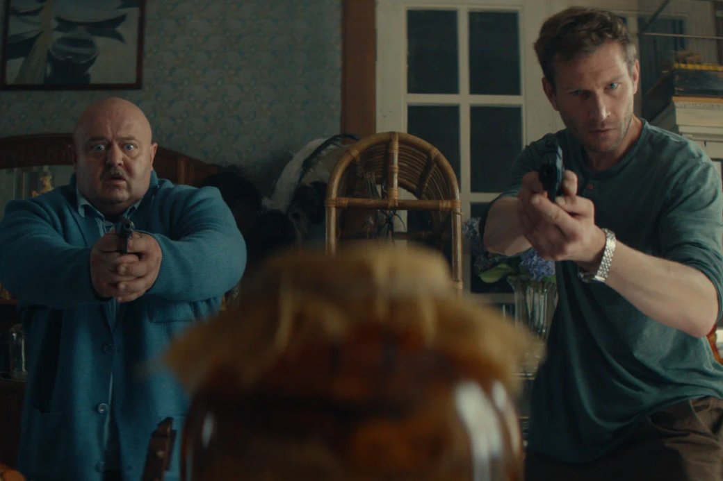 В декабре 2025 года онлайн-кинотеатр Okko объявил о создании спин-оффа сериала «Волшебный участок» под рабочим названием «Город гномов»

Источник: Okko