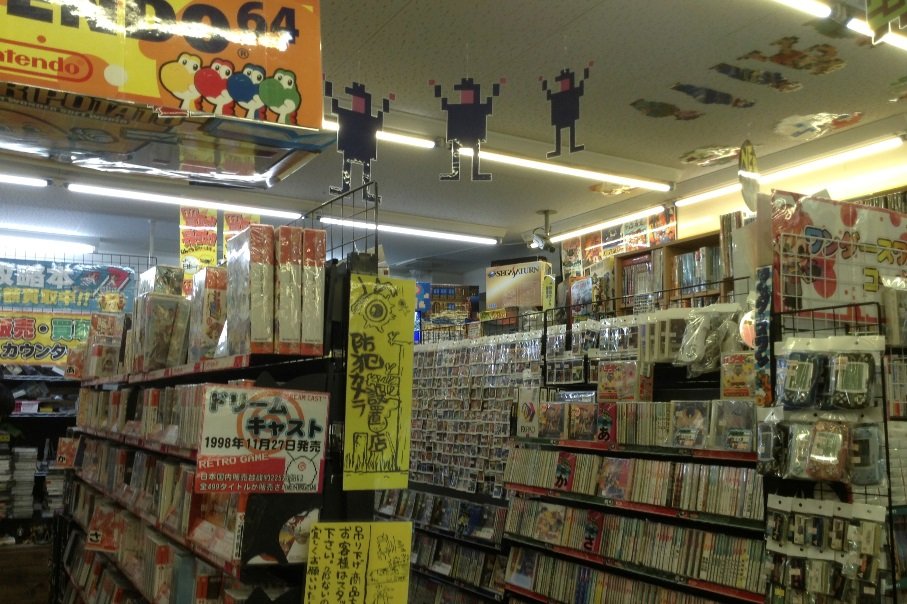 Галерея Как устроены японские магазины видеоигр - 3 фото