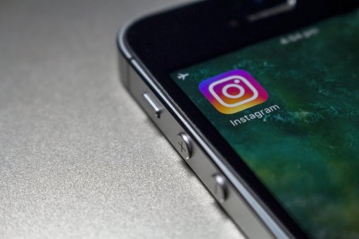 Instagram прекратит показывать подписки пользователей из России и Украины