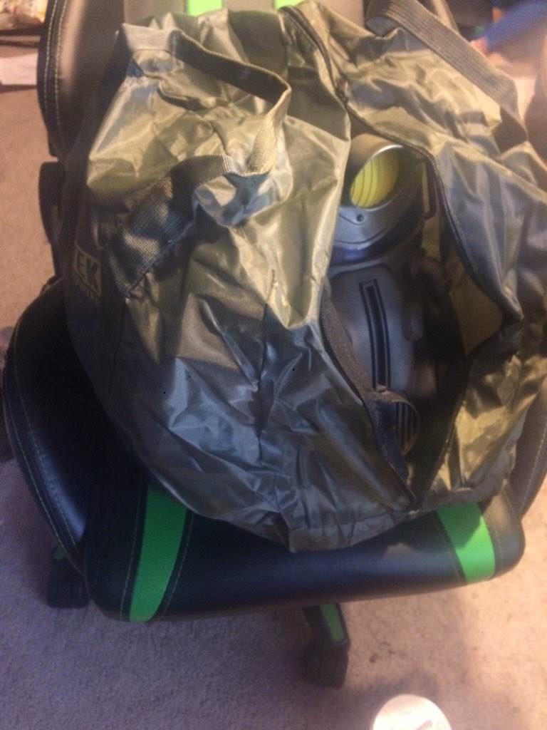 Купившие коллекционку Fallout 76 за $200 обнаружили вместо крутой холщовой сумки нейлоновую дешевку — фото 2