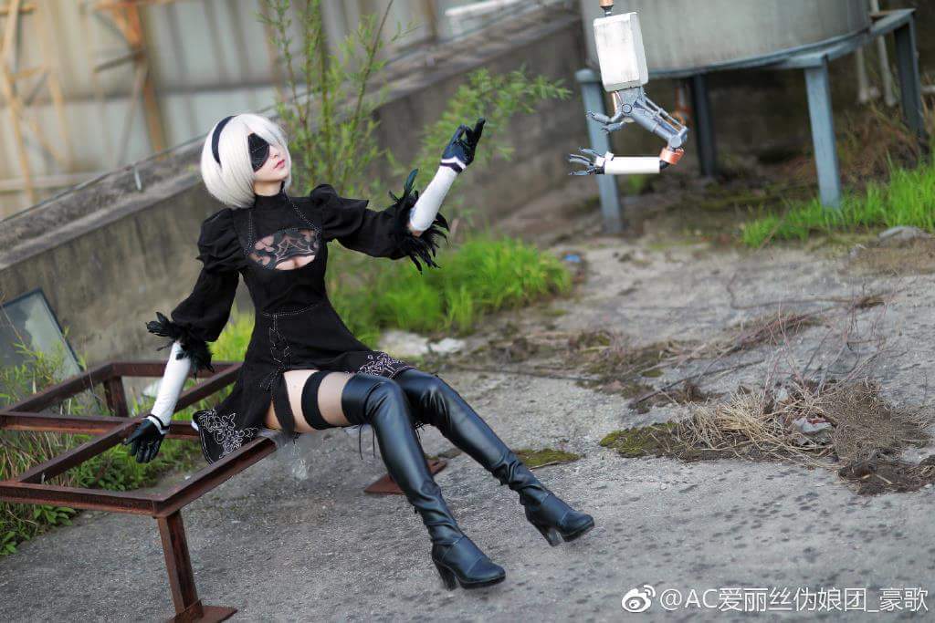 Косплей дня: 2B из Nier: Automata (с подвохом) — фото 2