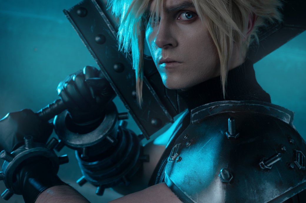 Россиянин косплеит Клауда Страйфа из Final Fantasy VII — фото 5