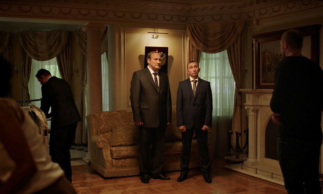 Галерея Рецензия на «Каникулы президента» — не то чтобы хороший, но крайне неожиданный фильм - 2 фото