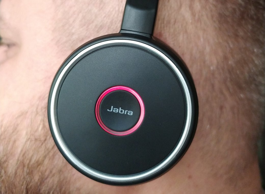 Обзор Jabra Evolve 75: беспроводные наушники для удаленной работы, офиса, игр, кино и музыки — фото 6