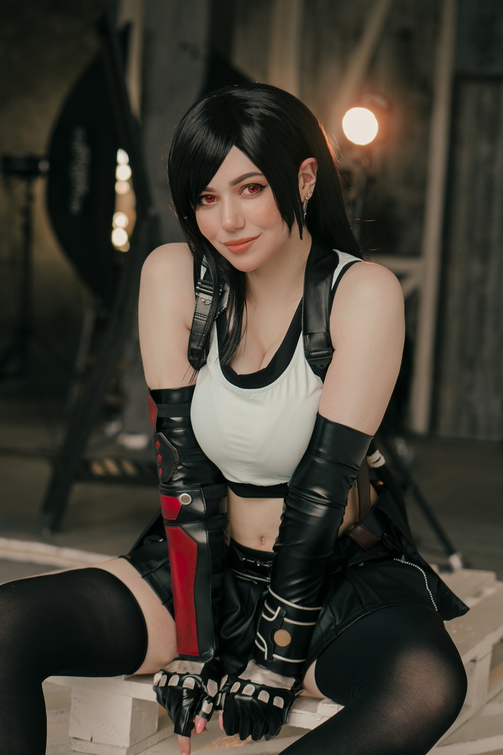 Россиянка косплеит Тифу Локхарт из Final Fantasy VII — фото 3