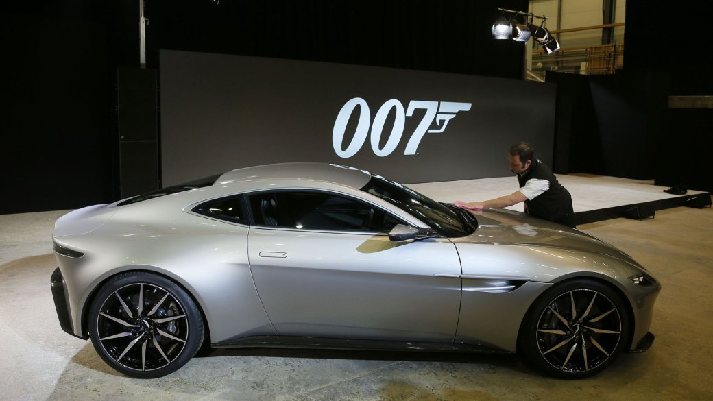 Галерея В «007: СПЕКТР» Бонд сразится с Мориарти и Хансом Ландой - 4 фото