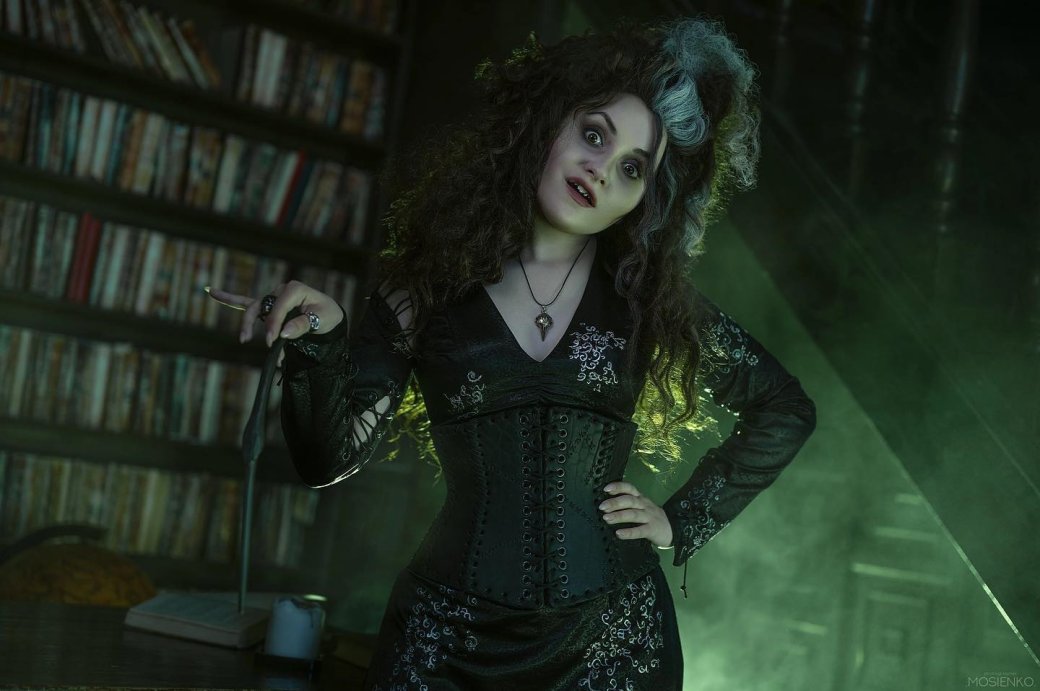 Галерея Косплеерша предстала в безумном образе Беллатрисы Лестрейндж из «Гарри Поттера» - 7 фото