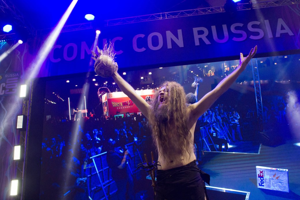 Dark Souls, «Ведьмак» и герои Marvel. Косплей на Comic Con Russia и «Игромире» 2019 — фото 58