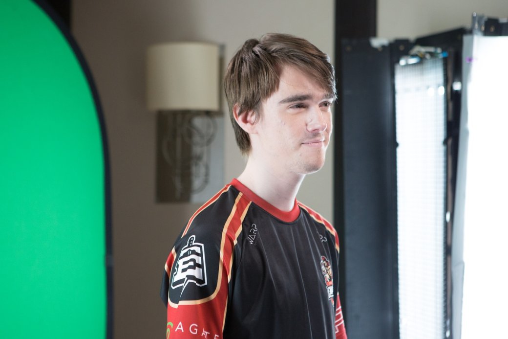 Miposhka: «Кроме Dota 2 я больше ничем особо не увлекаюсь. Только "Дотой" и живу» — фото 1