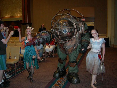 Большой папочка и Сестрички из BioShock