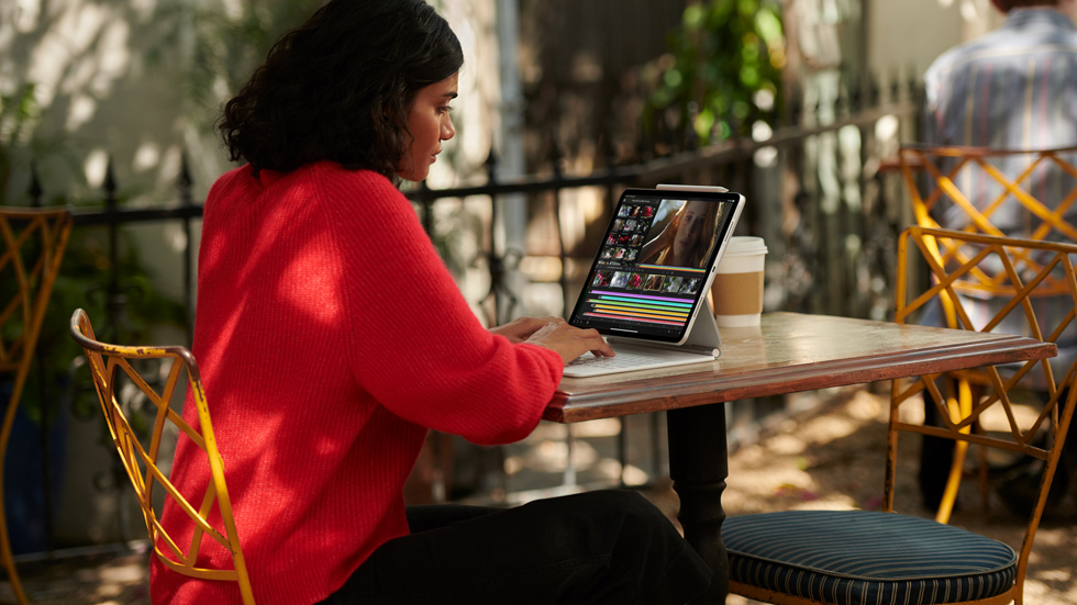 В России начались продажи iPad Pro и разноцветных iMac на чипе Apple M1 — фото 1