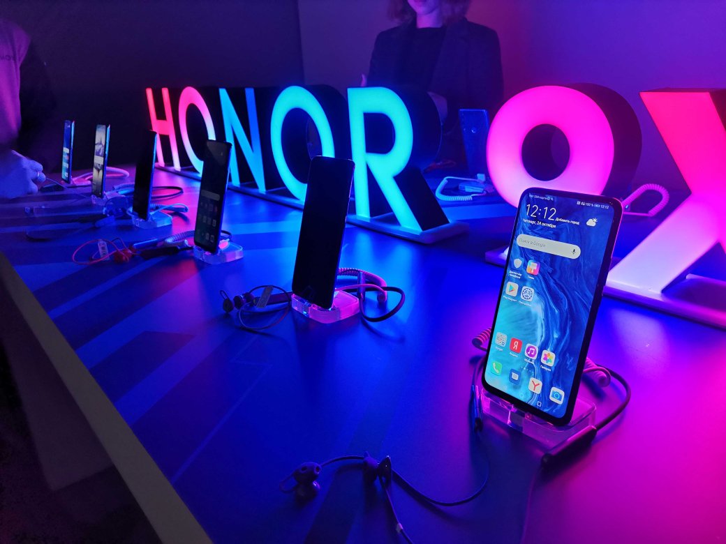 В России представили Honor 9X — среднебюджетный смартфон с выдвижной камерой — изображение 4