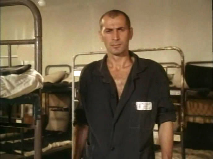 Блу Ариаг в фильме «Курьер на восток» («ФБ-33», 1991 год).