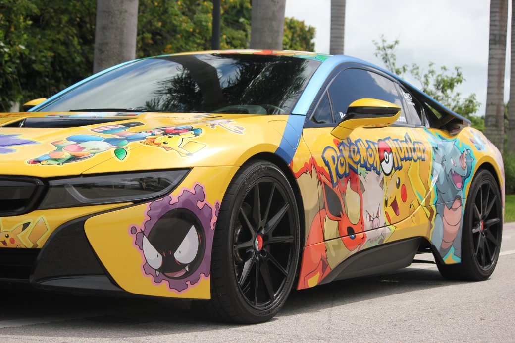 Шикарный спорткар BMW i8 превратили в машину покемастера — фото 1