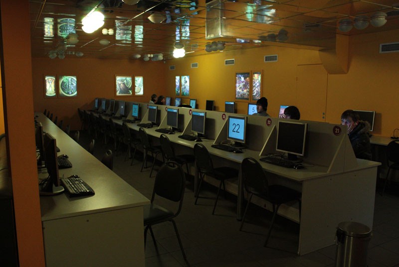 Галерея Quake 3 Arena — 20 лет! Вспоминаем компьютерные клубы, где многие впервые и сыграли в шутер id  - 8 фото