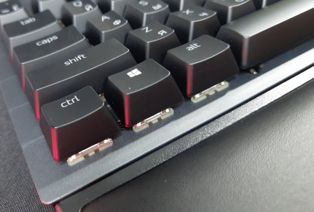 Галерея Обзор Adata XPG Summoner: какой получилась флагманская клавиатура нового бренда для геймеров - 4 фото