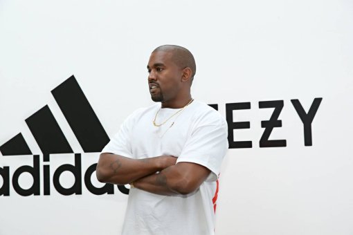 Adidas распродала все пары кроссовок Yeezy из коллаборации с Канье Уэстом