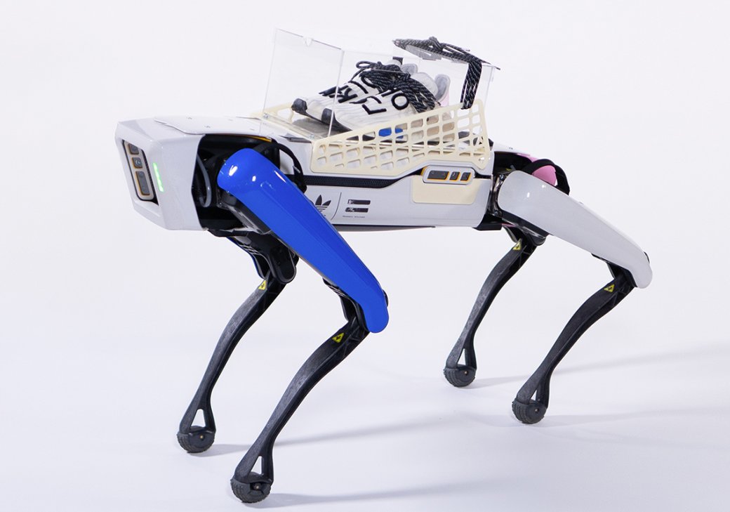 Галерея Фаррелл Уильямс и Adidas разослали кроссовки с помощью робота Boston Dynamics - 7 фото