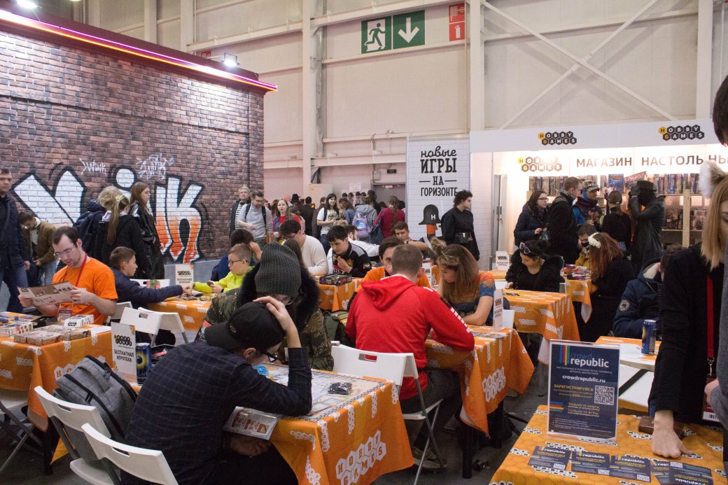 Встреча с «Канобу», Дмитрий Глуховский, Ник Перумов. Comic Con Russia и «Игромир» 2019. День 4 — фото 44